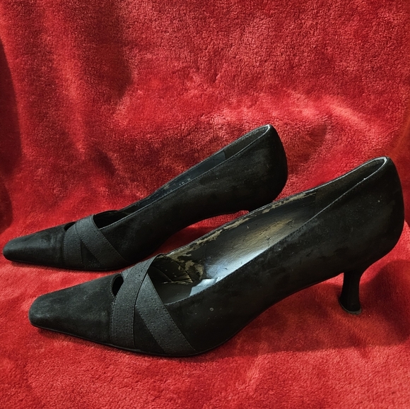 Stuart Weitzman Elegant Black Suede Low Heel Women's Pumps - Size 10M - Picture 3 of 9